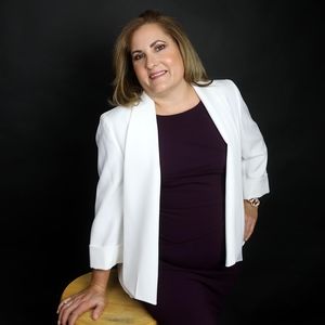 Meet your Posher, Ismely